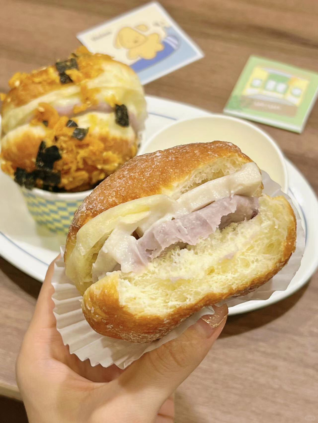 芋泥麻薯肉松bomboloni 芋泥奶冻bomboloni  一点也不甜腻