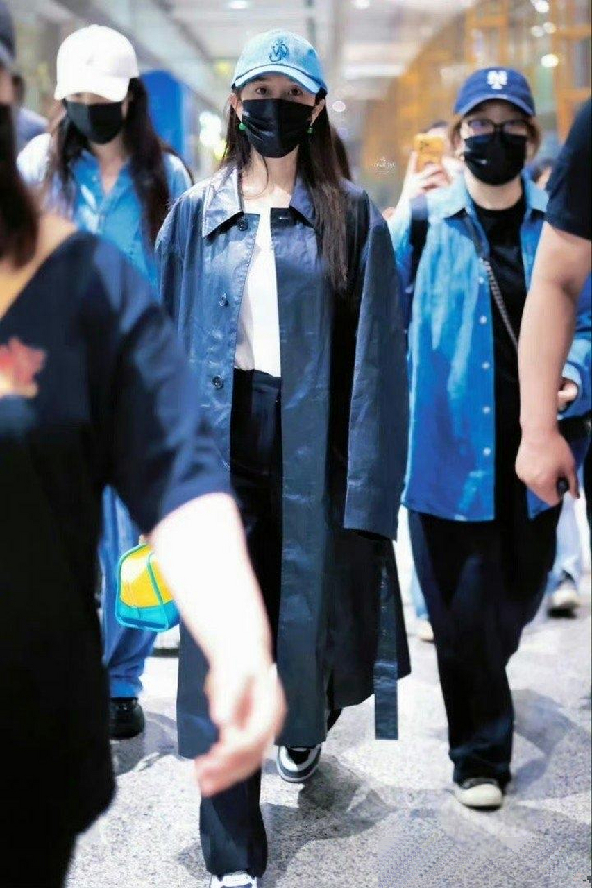 杨幂的机场生图