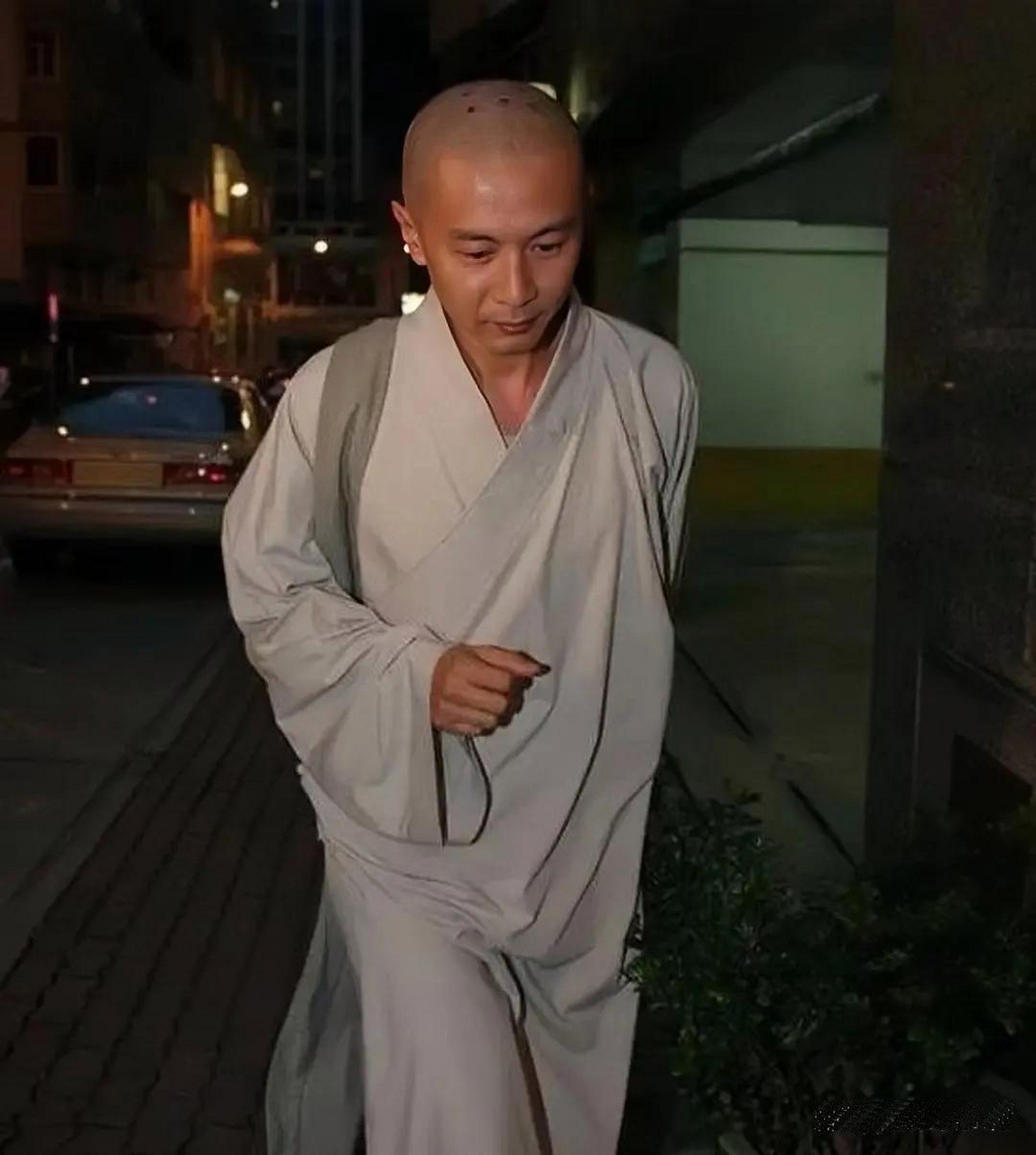 岳不群的扮演者王伟