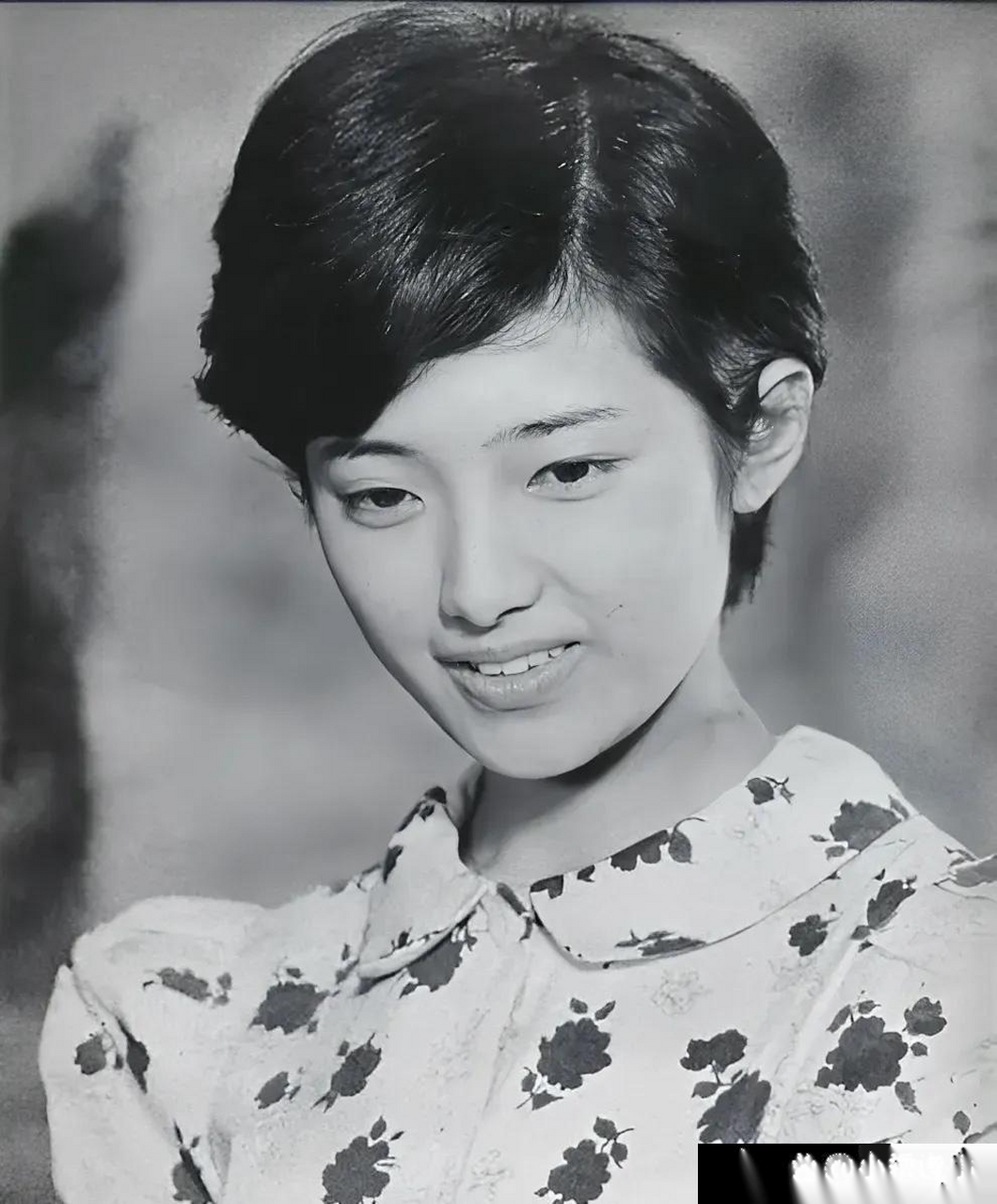 山口百惠老照片,五官不算特别漂亮