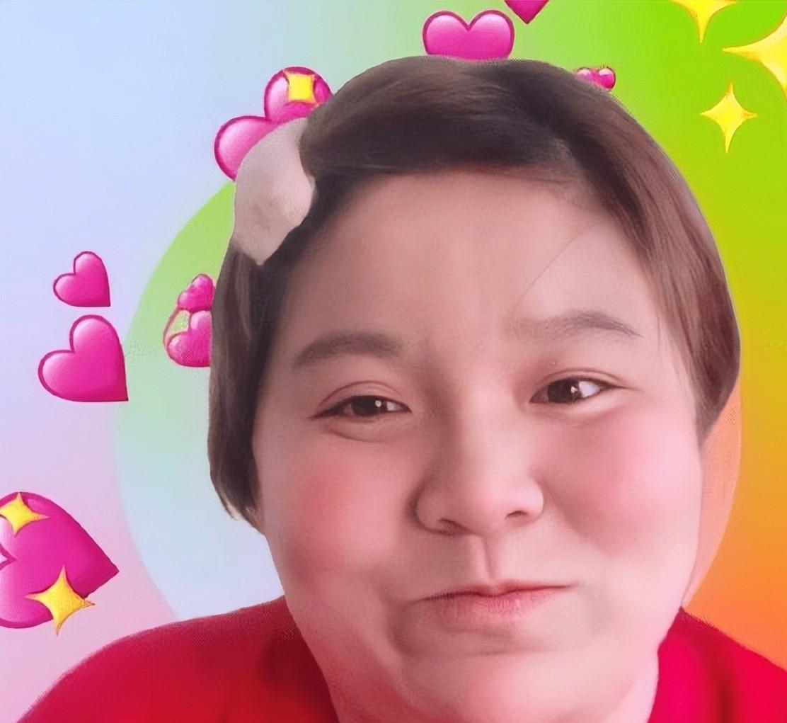 这位"郭老师"和"贵州牙妹"一样,利用低俗恶趣味来