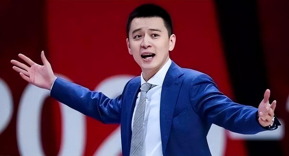 重磅官宣!辽宁男篮两年d类顶薪续约郭艾伦,杨鸣打造全明星阵容