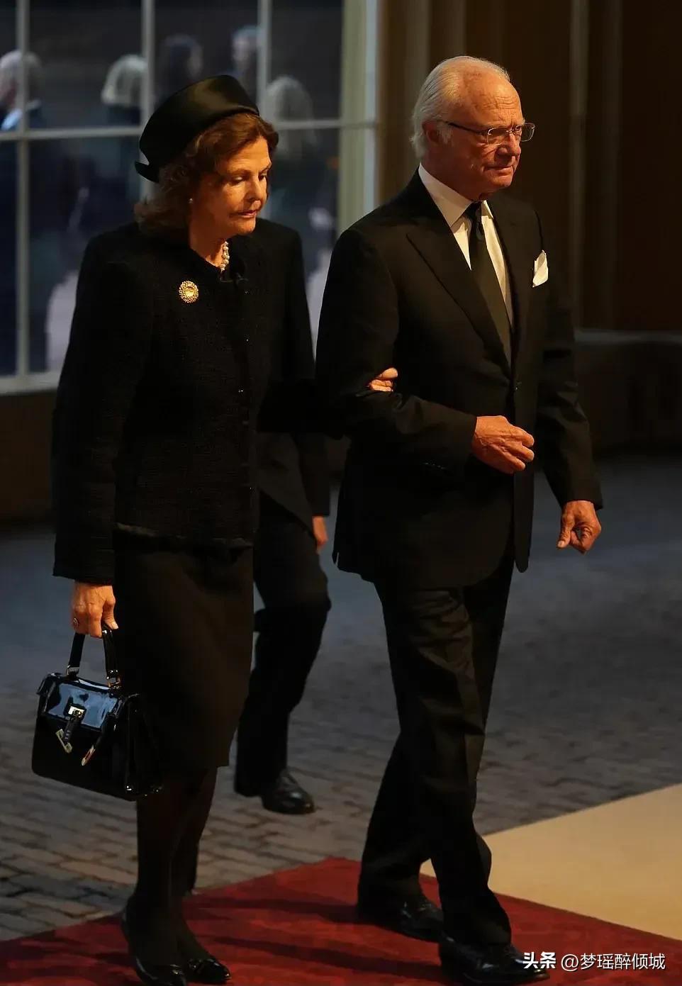 穿着最简约的婚纱,当最优雅的王后,是诺贝尔晚宴上最美的红颜