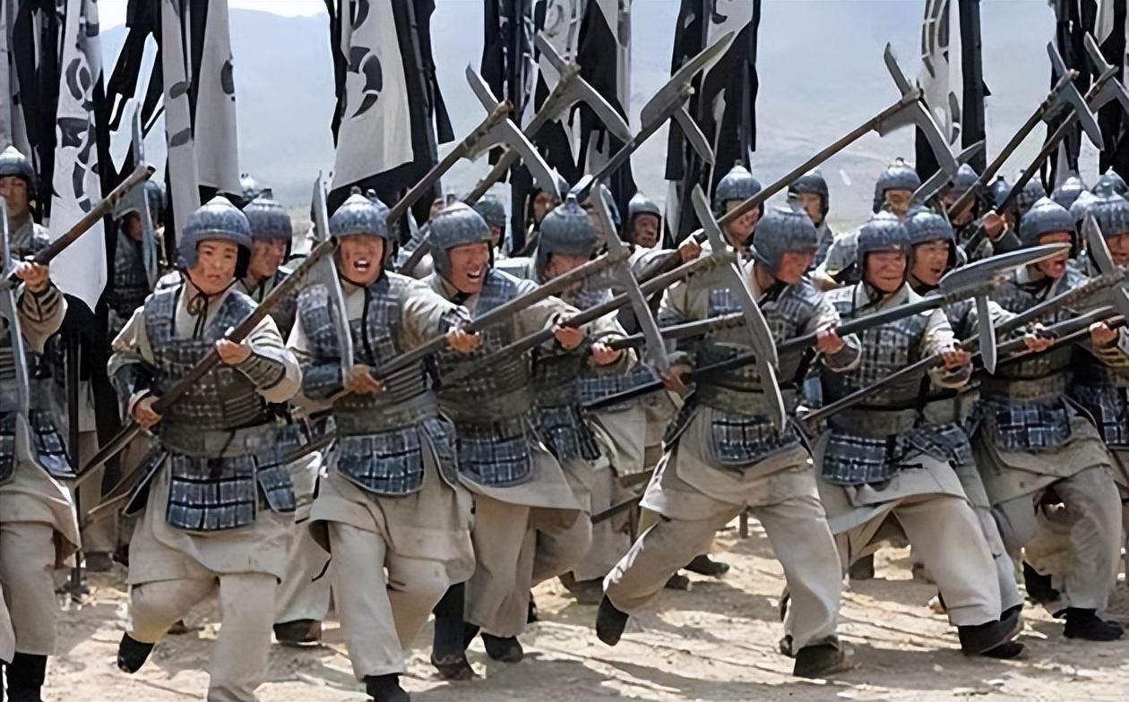 古代第一排士兵明知必死,为何还全力冲锋?答案很现实,换谁都冲