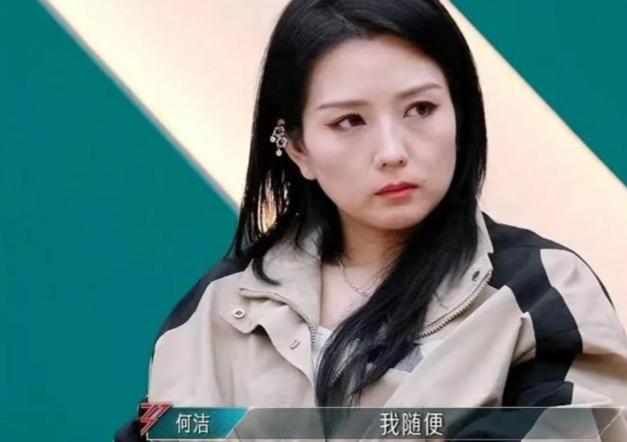 过气女明星窘况:街边卖唱,卑微求工作!都是自己作的!