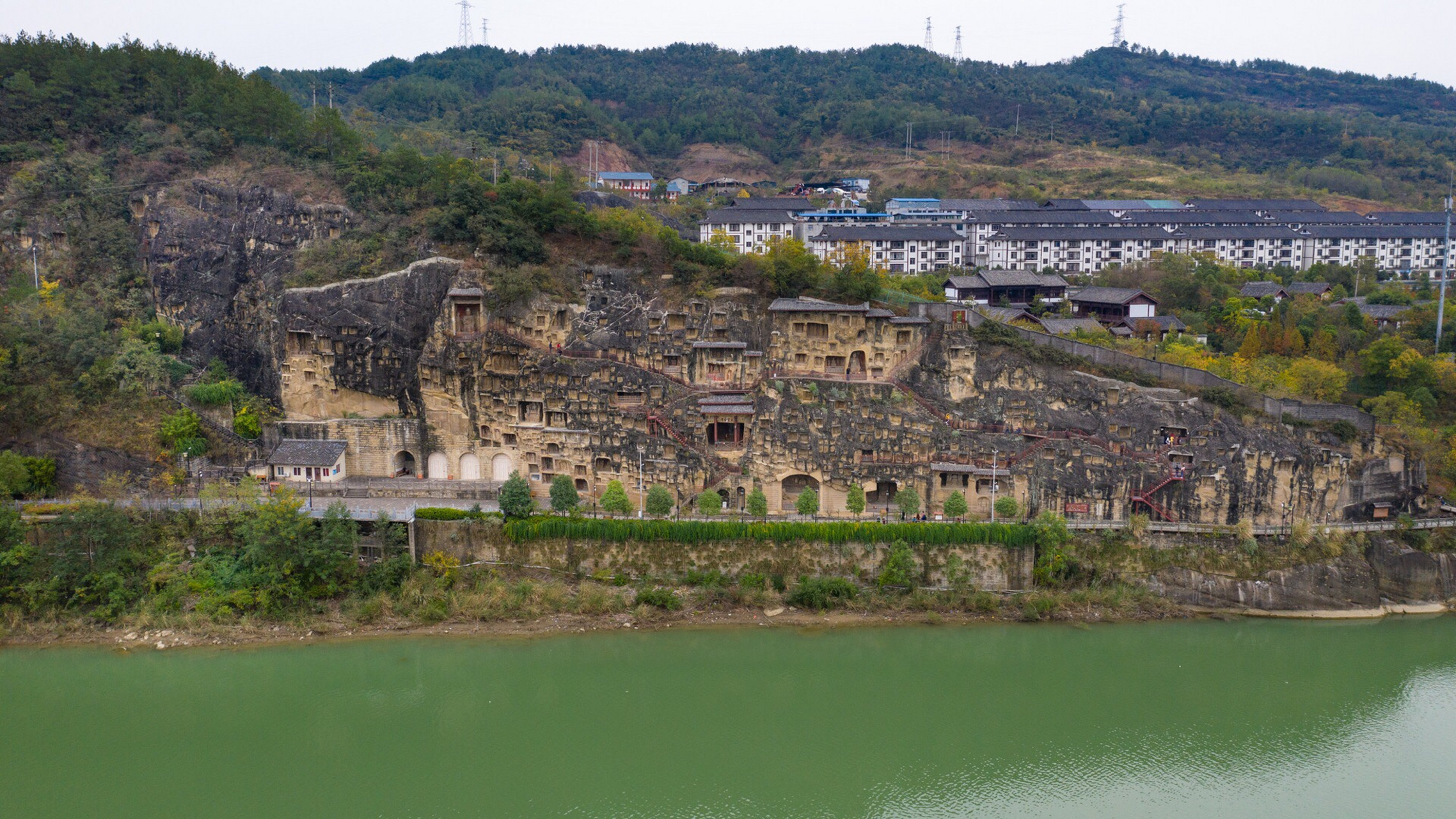 本地推荐#广元千佛崖:这里是目前四川境内发现的规模最大的石窟群,全