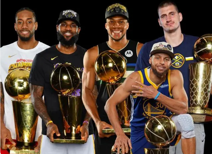 总冠军荣 耀时刻 回顾巅峰相关图片3