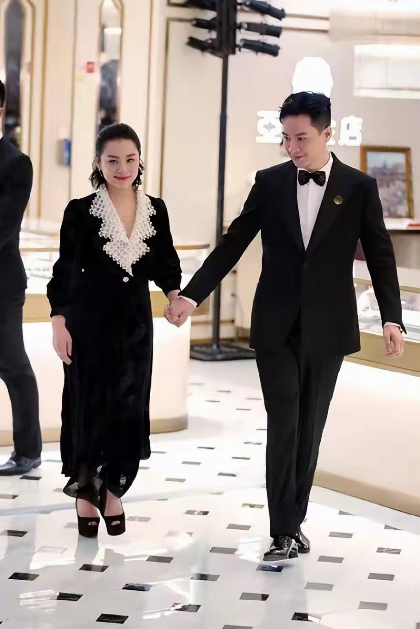 刘璇丈夫胖得太油腻!