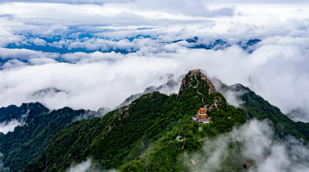 这不河南嵩县5a景区白云山等景区给考生送福利来了.