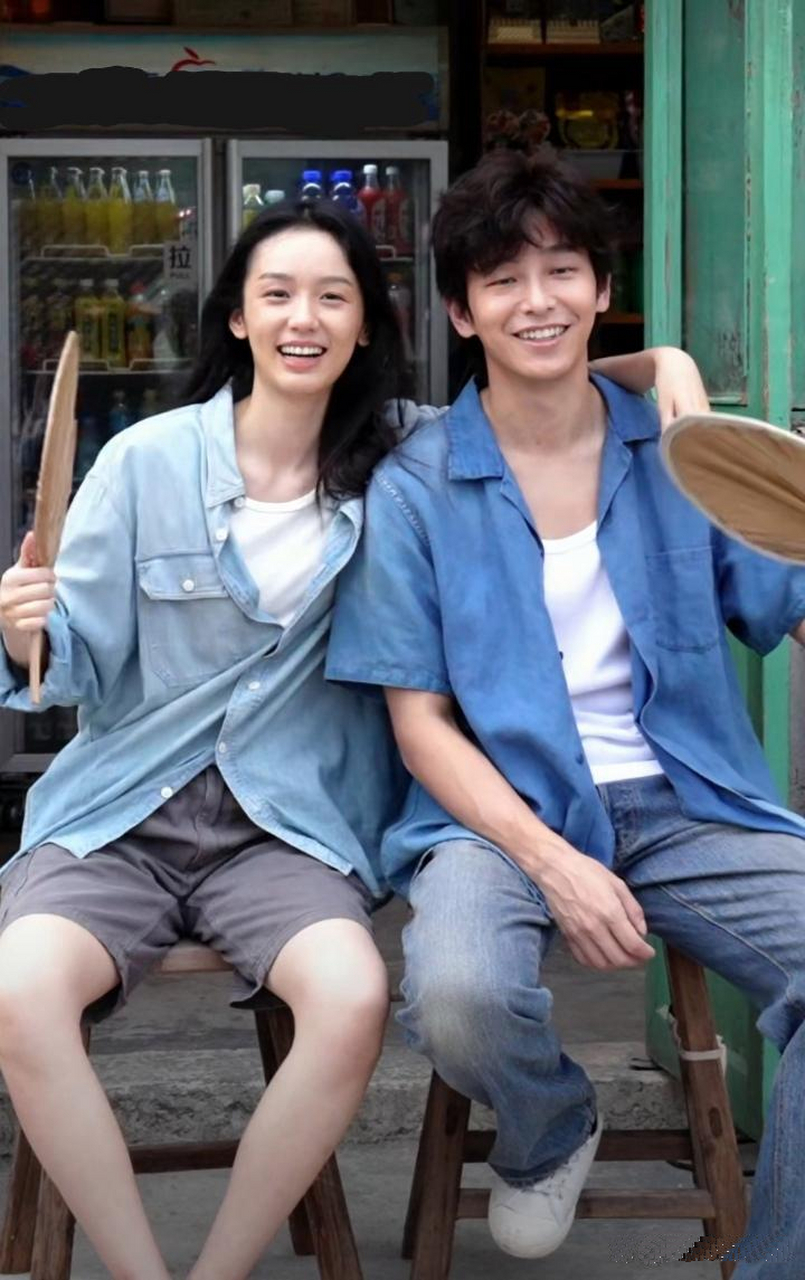 周也和彭昱畅看起来好舒服