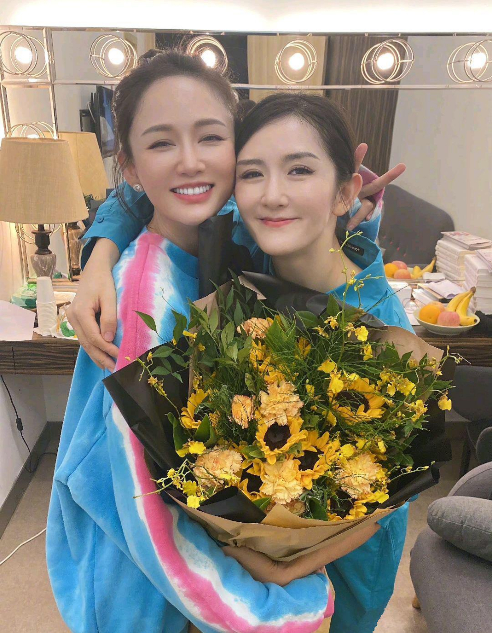 陈乔恩与谢娜的关系应该不错