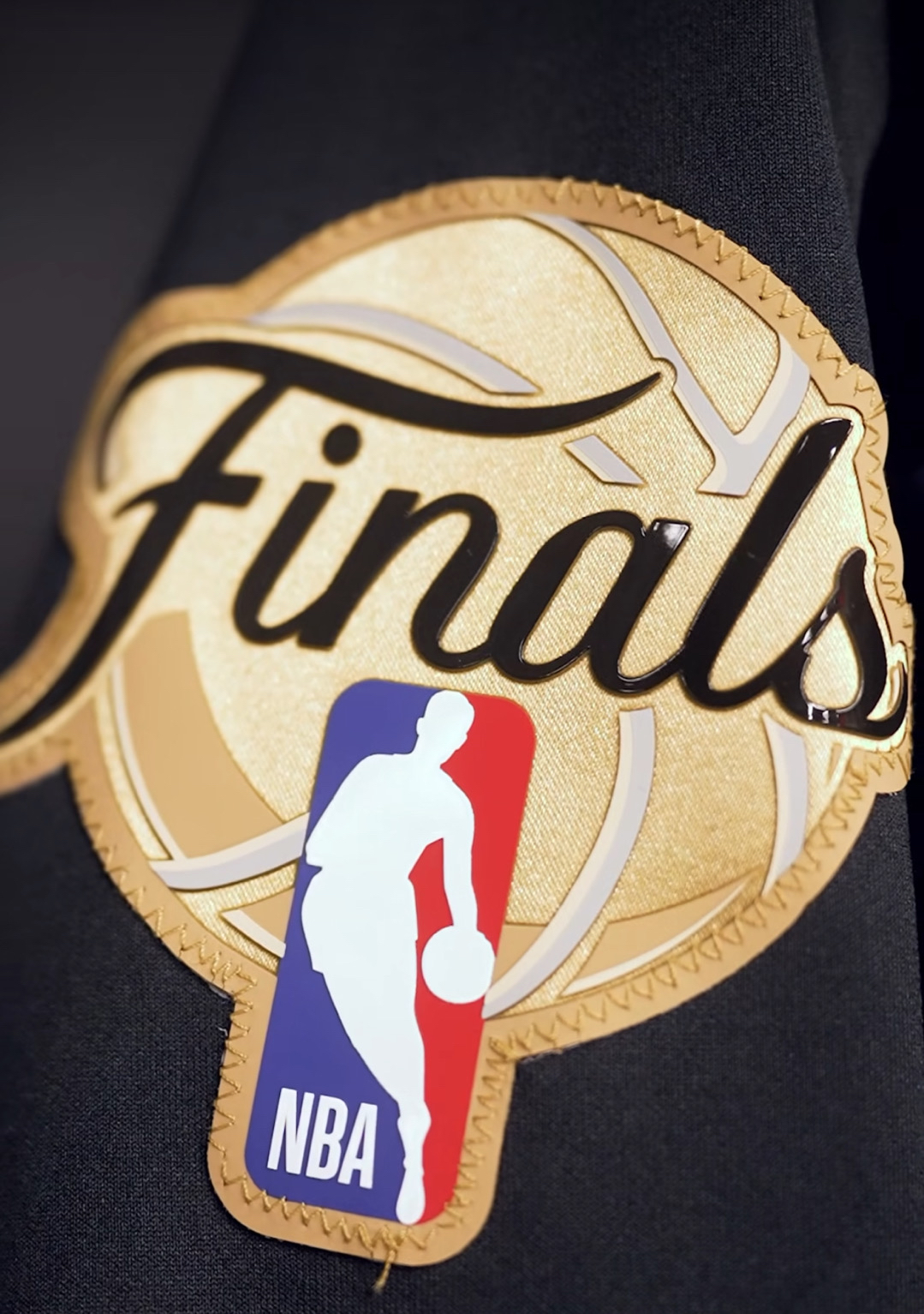 总决赛版球衣添加了金色总决赛元素和1次总冠军的标志