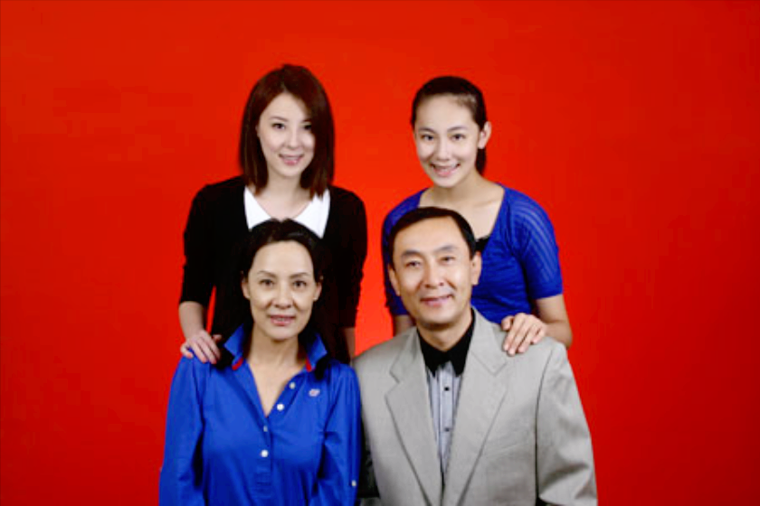 李萍冲击金爵奖影后!她的两任丈夫都是演员,丧偶后担心女儿婚恋