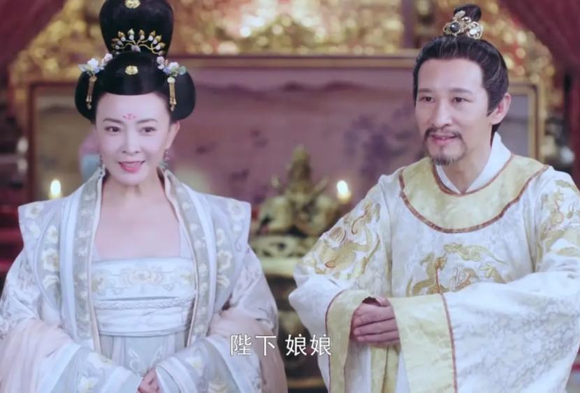 他是雄才大略的帝王,晚年被架空成太上皇,被自己的儿媳折磨!