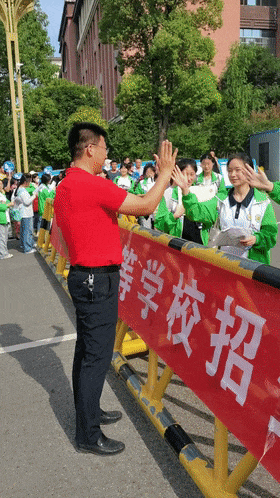 刚刚,记者直击阜阳高考现场!