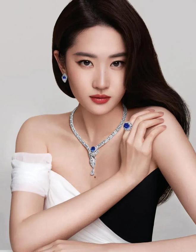 娜扎曾说没人能取代刘亦菲!神仙姐姐雪肤玉貌美爆了