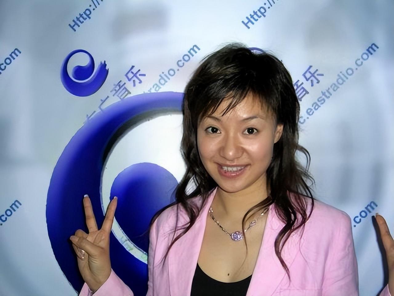 女歌手王丽达:荣登春晚,32岁获青歌赛冠军,42岁华丽转身做教授