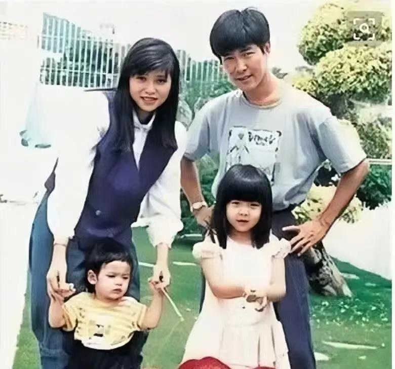 回顾:情史简单的男演员,都与妻子情投意合,看似平淡却恩爱有加