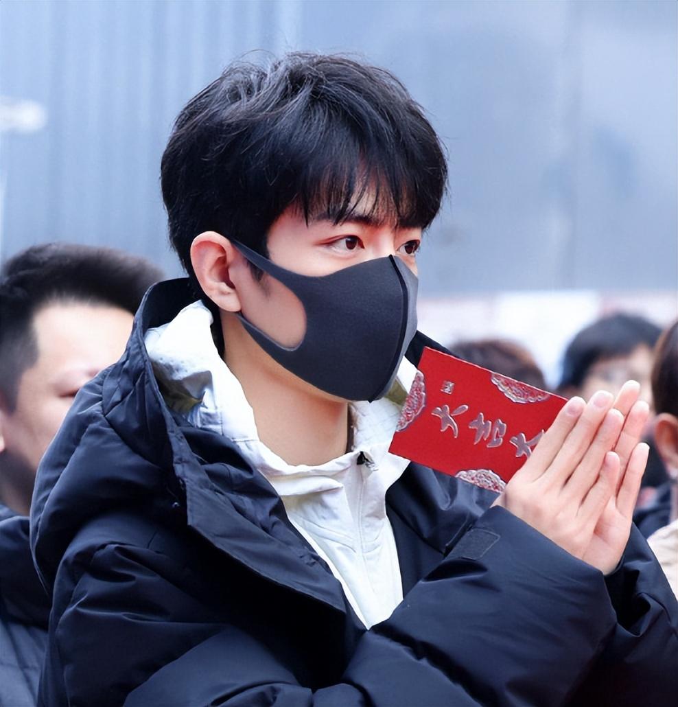 《藏海传》预告:陈妍希瘦了,肖战更帅了,我被男主师父惊艳了