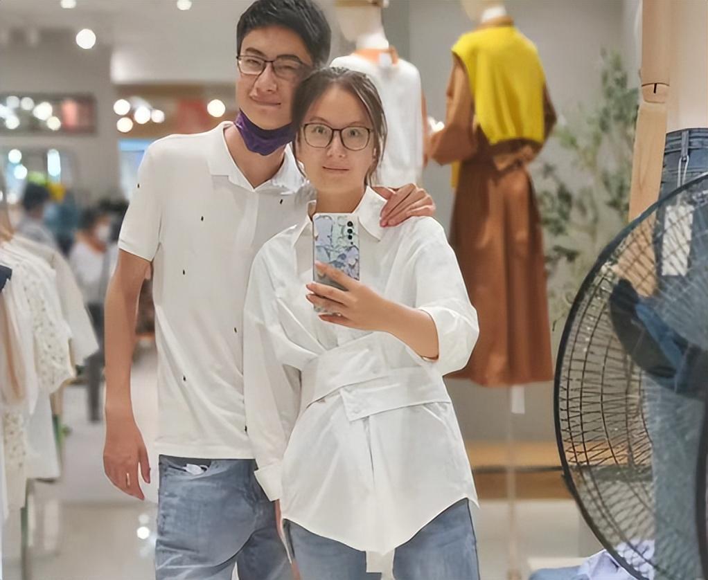 回顾:瘫子娘,疯子爹,744分高考状元被清华录取6年后,现状如何了