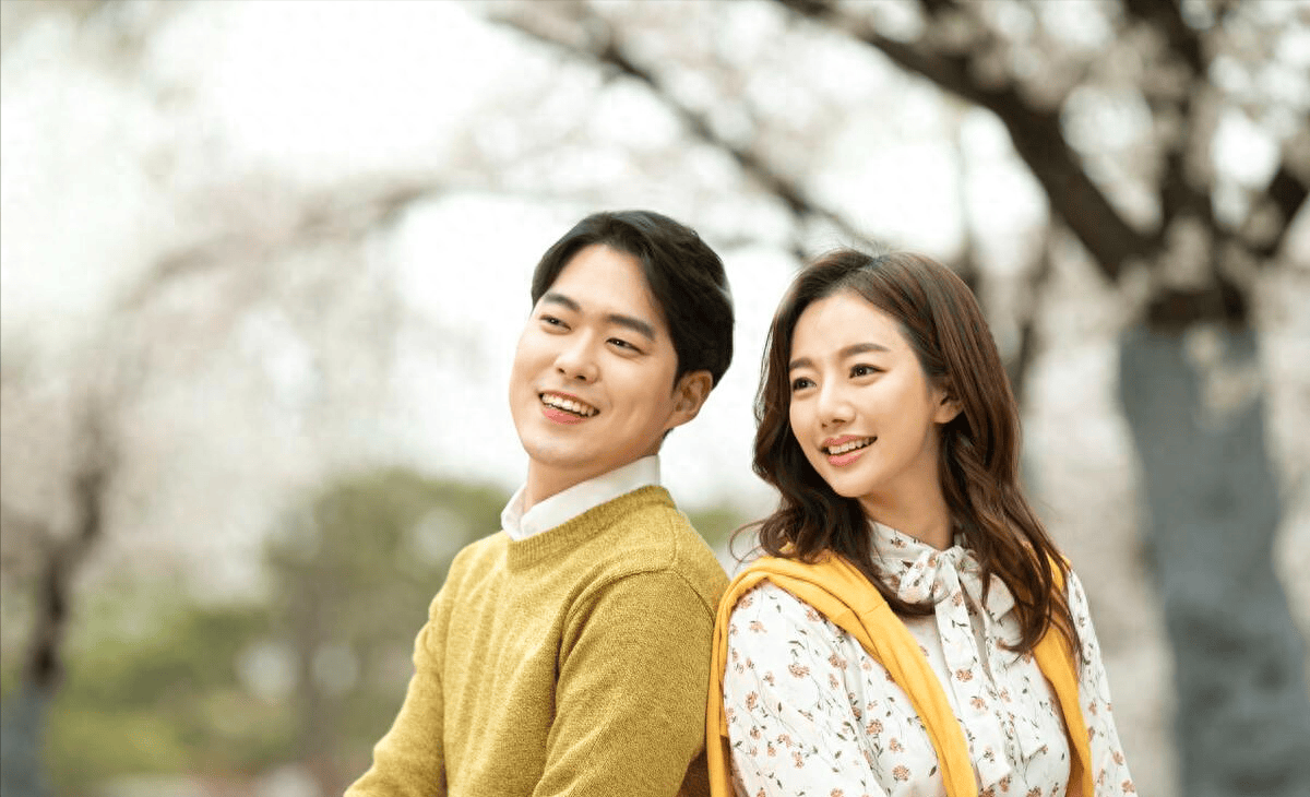 小伙经常照顾邻居老两口,意外住院后老人竟成了救星!