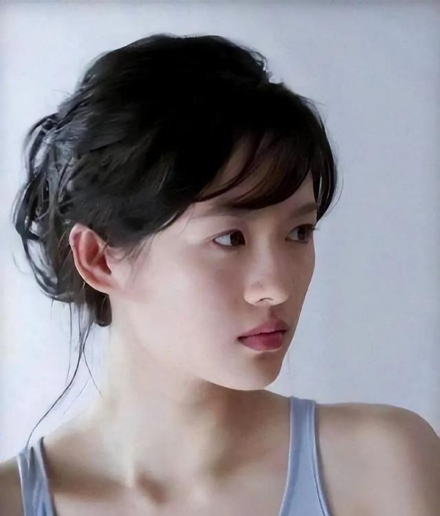 有一种"卸妆"叫章子怡,真实颜值美爆了,网友:国际范