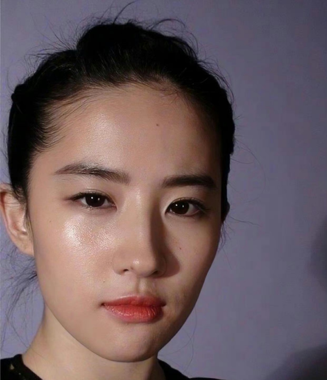 刘亦菲近照生图,她居然不长皱纹,保养秘诀是什么? 67[大笑][大笑]