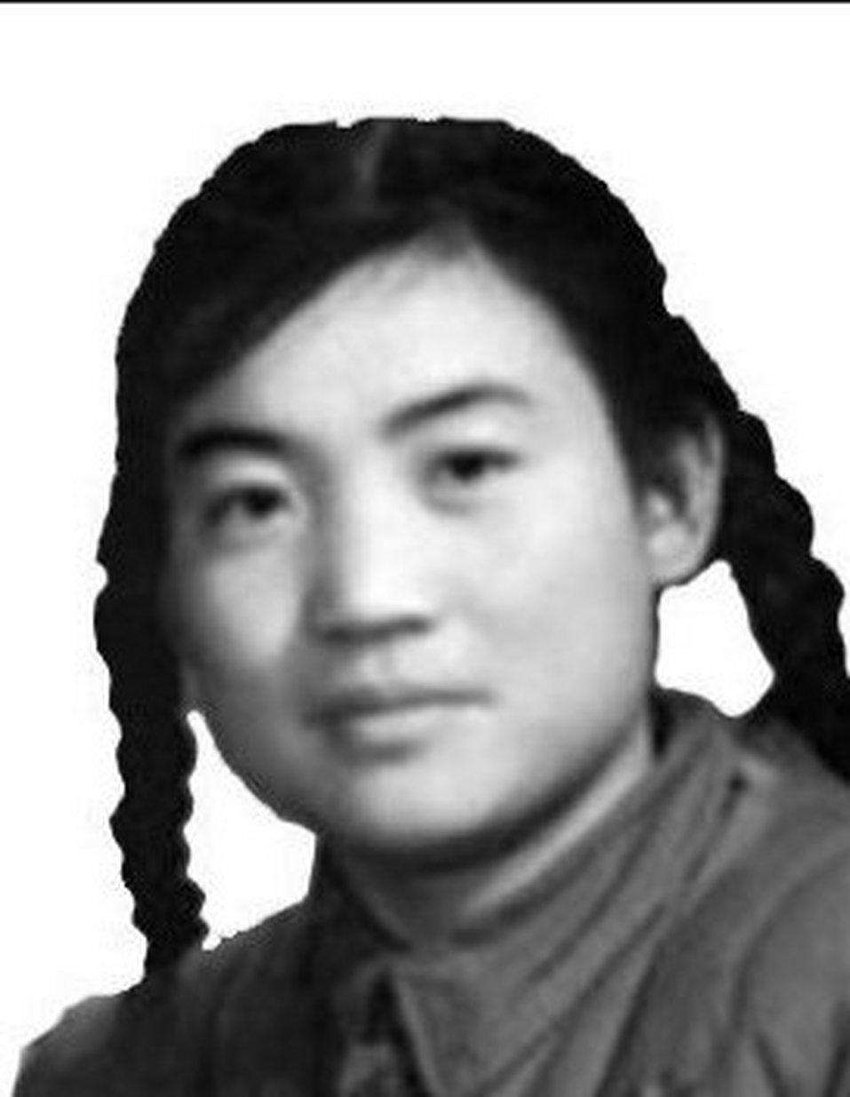 1994年,"英雄儿女"解秀梅脑梗住院,欠了医院30000元治疗费,医院刚下达