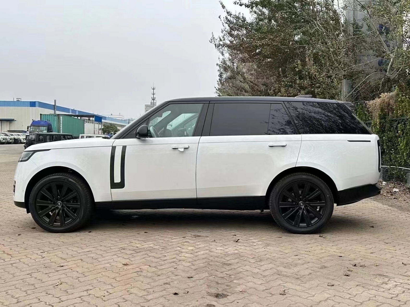 平行进口路虎揽胜加长版