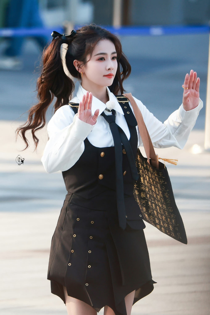 白鹿奔跑吧最新造型