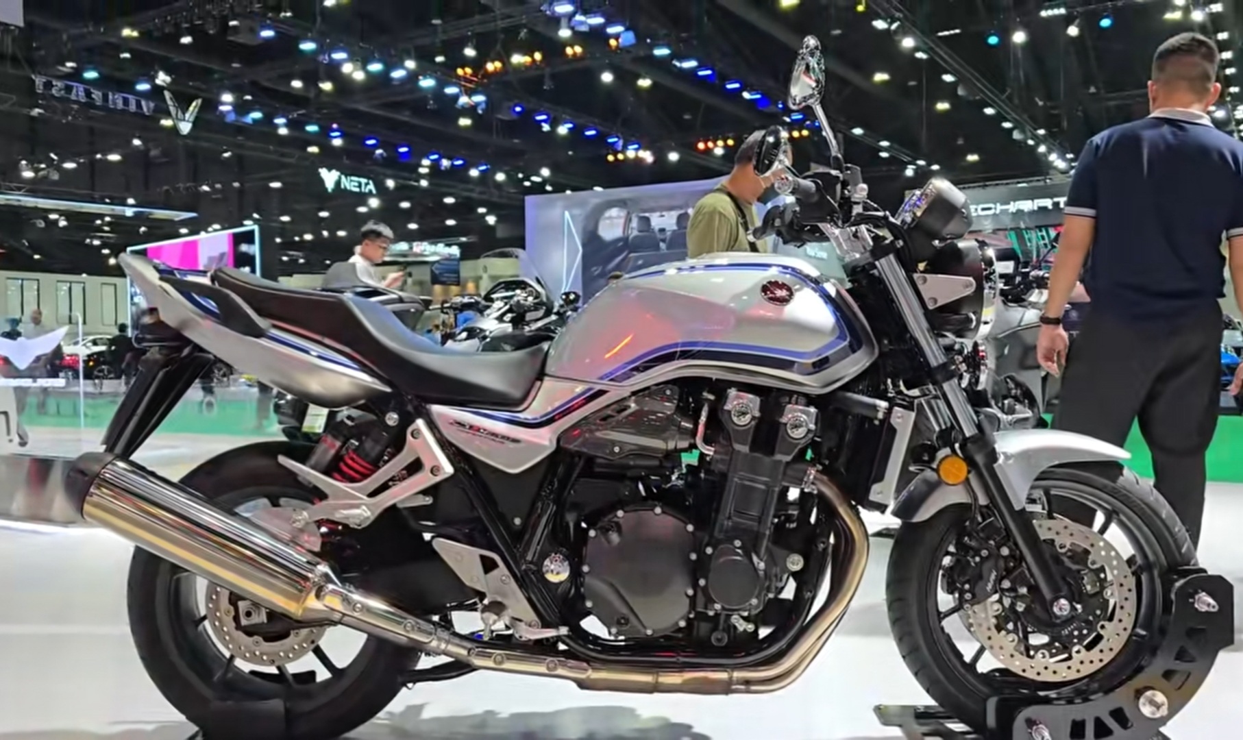 本田cb1300,经典大排量街车,价格152800元