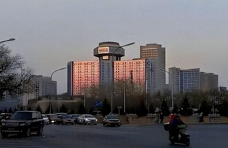 回顾天上人间覆灭:女公关装满20辆大巴,大老板全身而退后怎样了