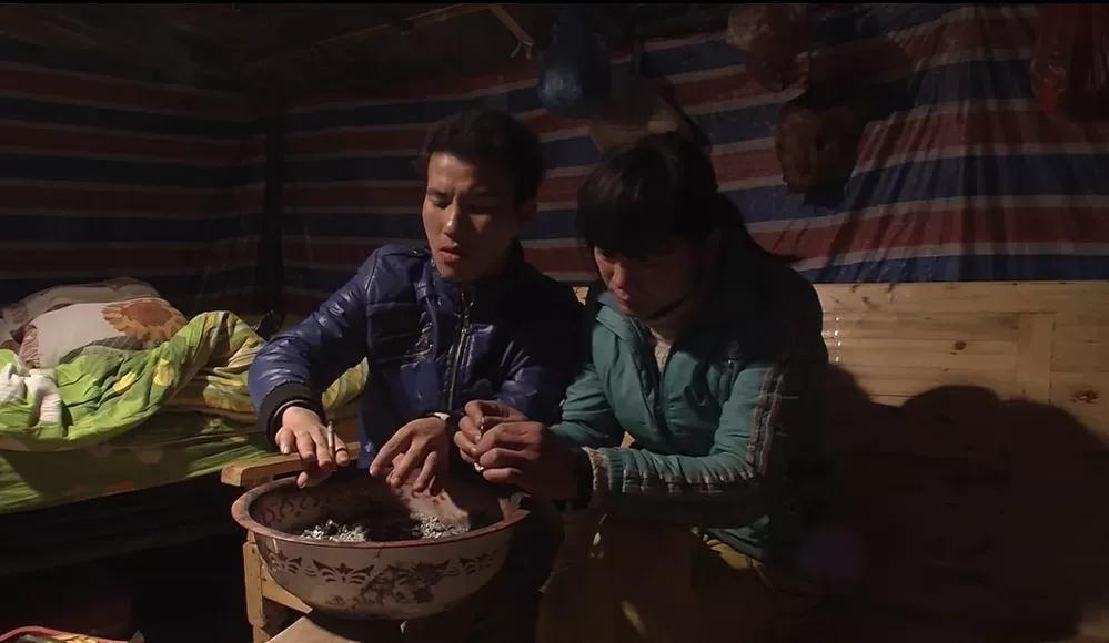 回顾变性人李二毛:一生2次改变性别,离世前最大心愿是变回男人