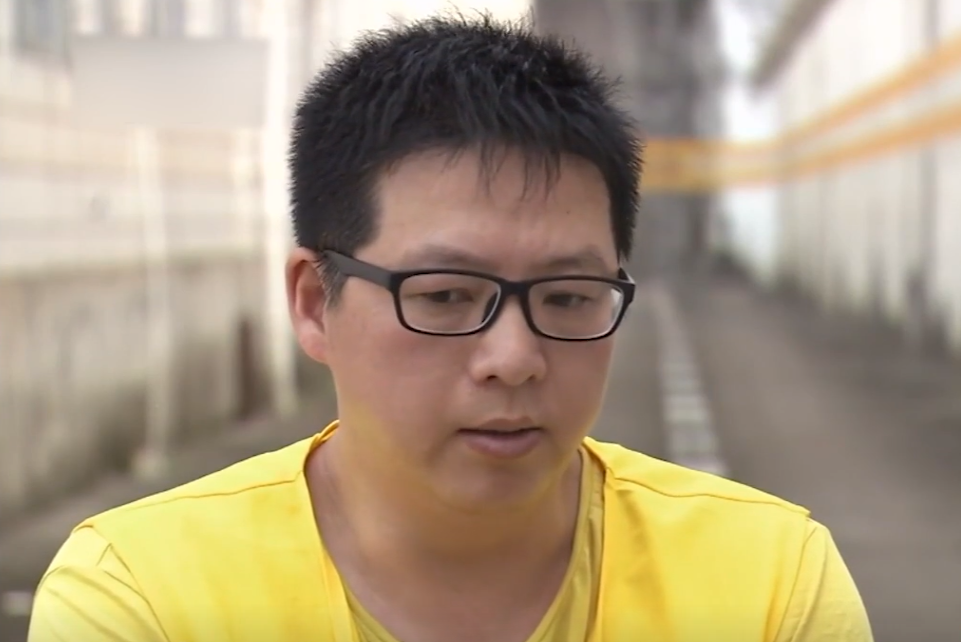 2018年,骗子开办假警校招生,召开家长会遇到真警察,当场被刑拘