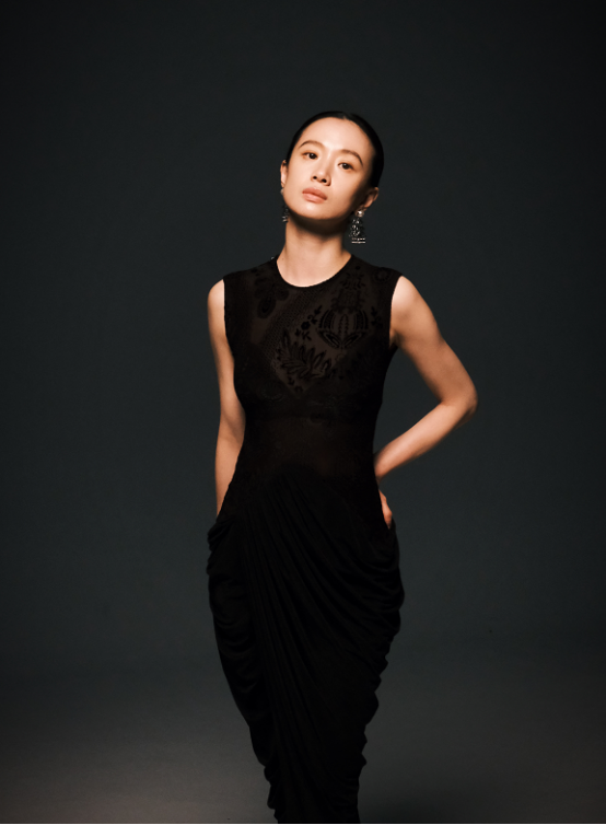 《墨雨云间》的火,李梦却无福消受,她的荒唐,早就被张颂文看穿