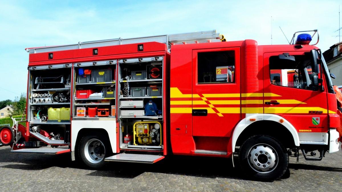 回顾:进口一辆要2400万,我国能造航母火箭,为何造不出消防车?