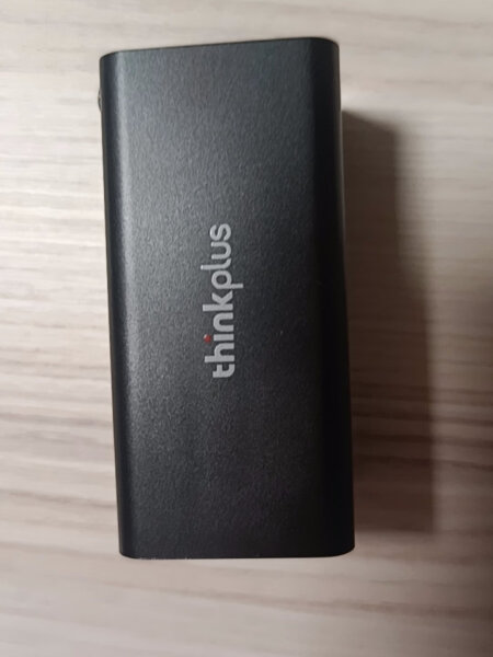 thinkpad充电充电器:口红大小,高转换效率,多重安全保护