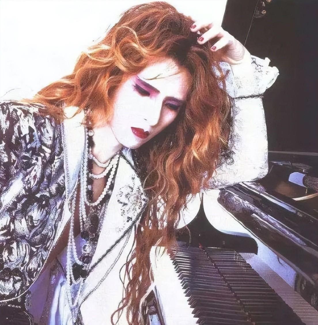 林佳树:前女友嫁给了木村拓哉,他58岁未婚,笑起来依旧羞涩