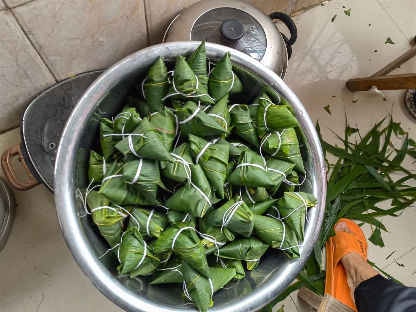 各种口味的粽子让人眼花缭乱,你最喜欢哪种呢?  甜粽?咸粽?