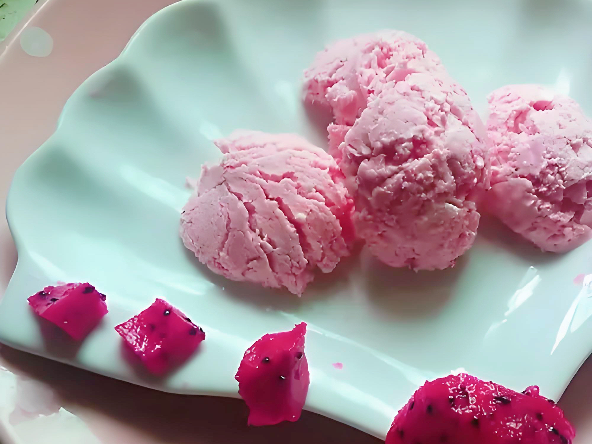 夏日清凉解暑 自制火龙果雪糕