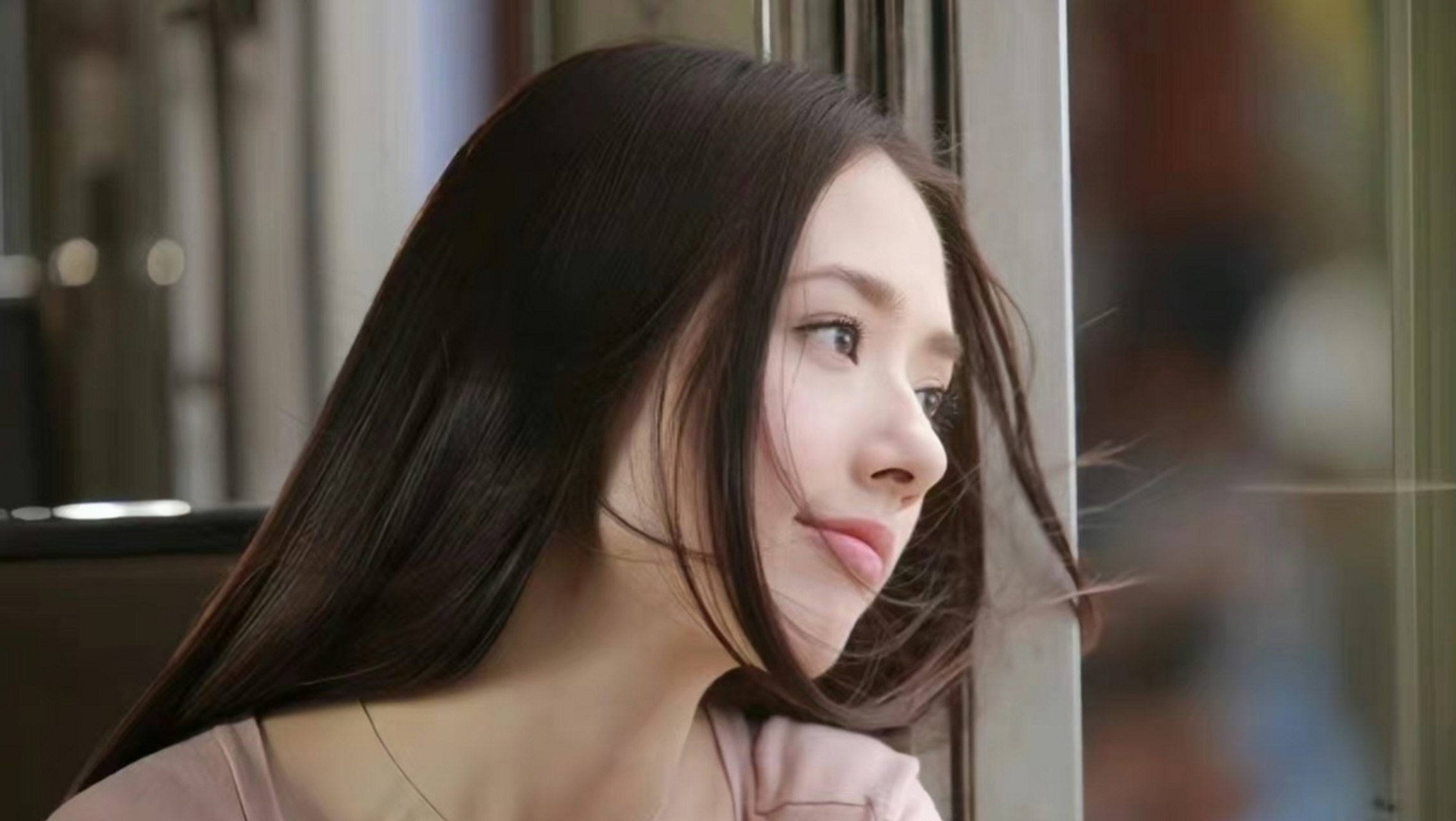 郭碧婷大理在逃南湘# 郭碧婷在大理被偶遇,瞬间梦回小时代中的南 