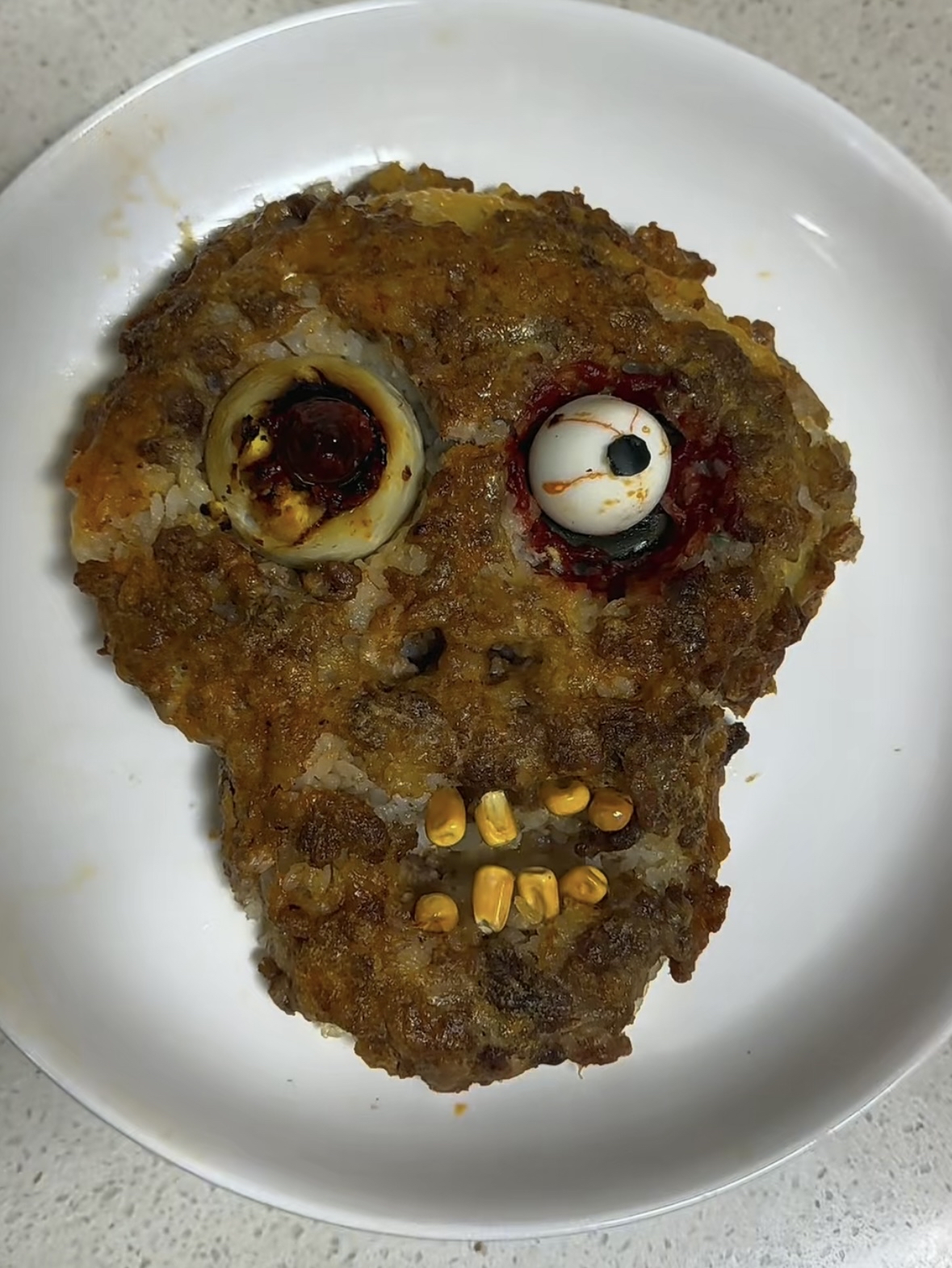 这个肉包饭味道还不错[汗]