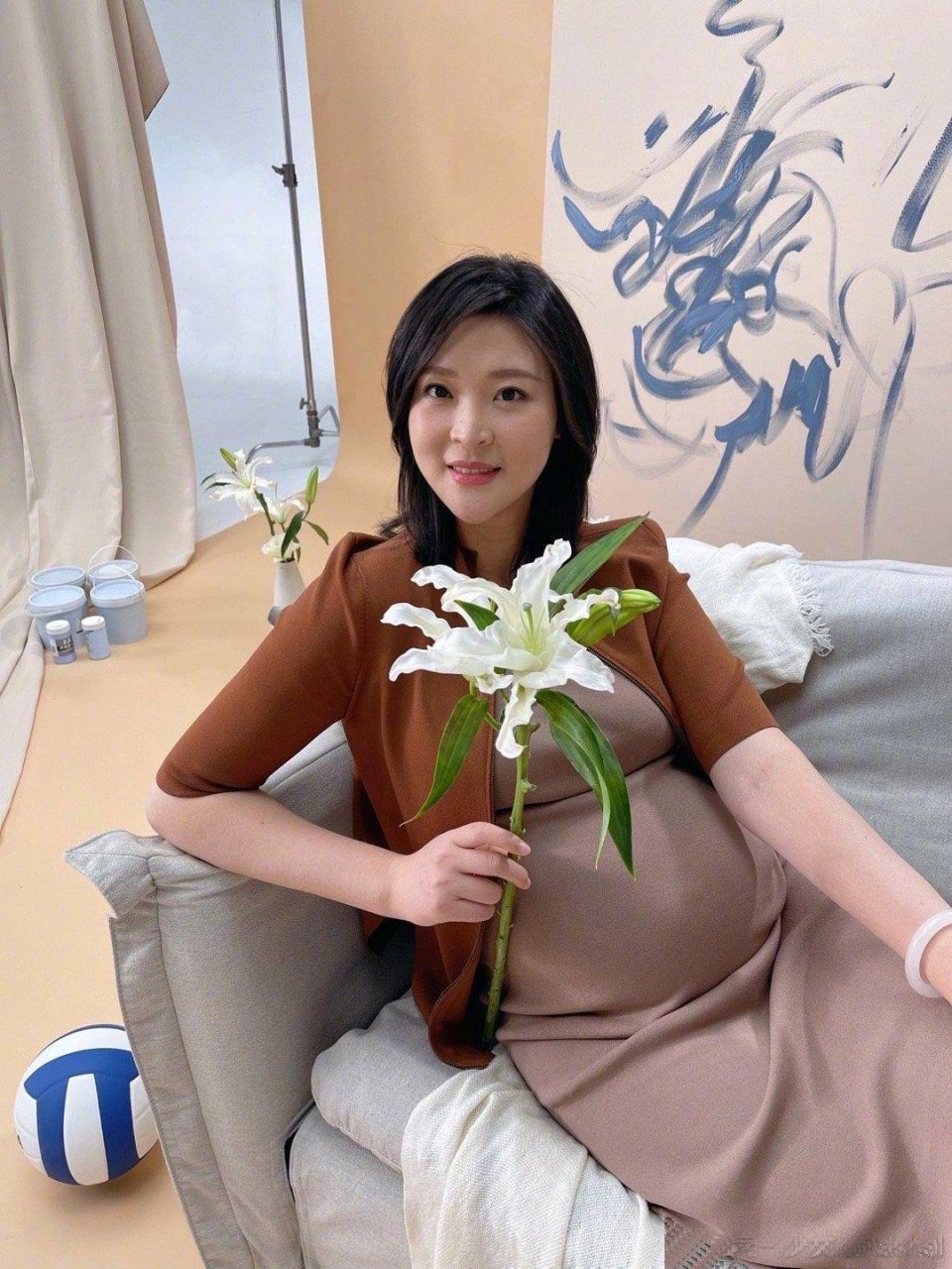 女排名将惠若琪,升级为辣妈