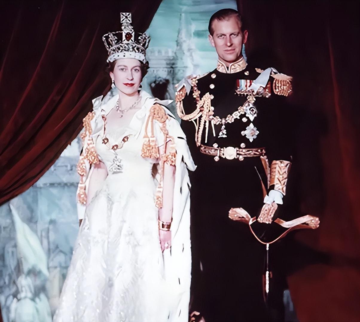 英国皇室服装三大品牌图片