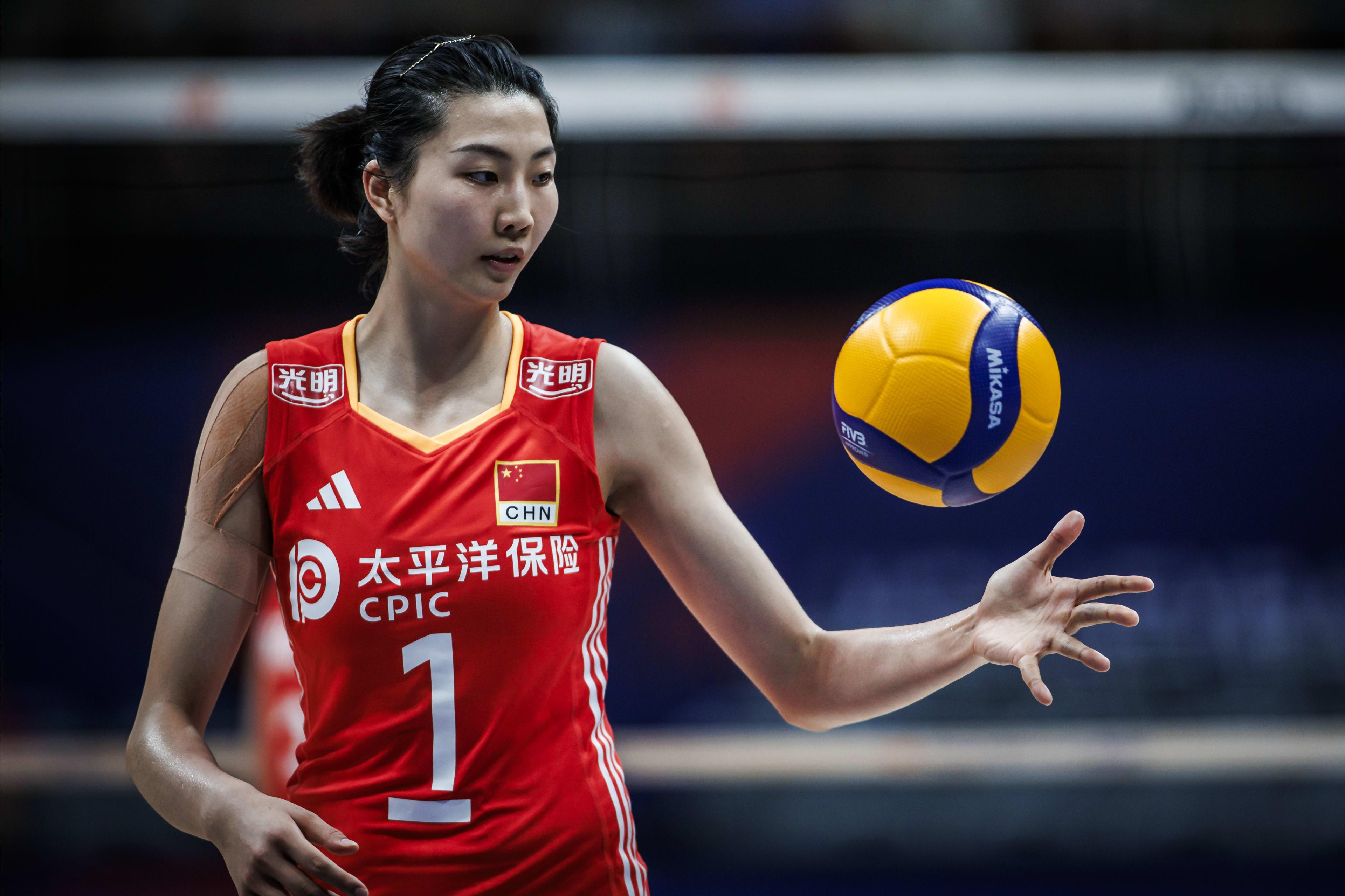 波兰女排派出最强阵容,蔡斌是否保留实力还是全力以赴?