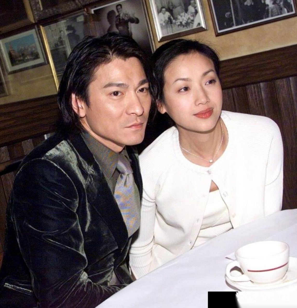 刘德华和吴倩莲,两个年龄段的合照