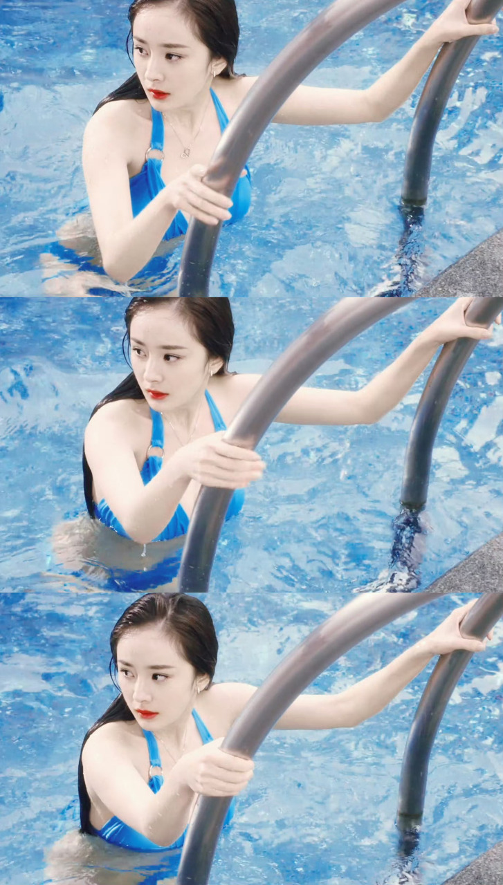 杨幂的泳装,宛如出水芙蓉,美丽动人.