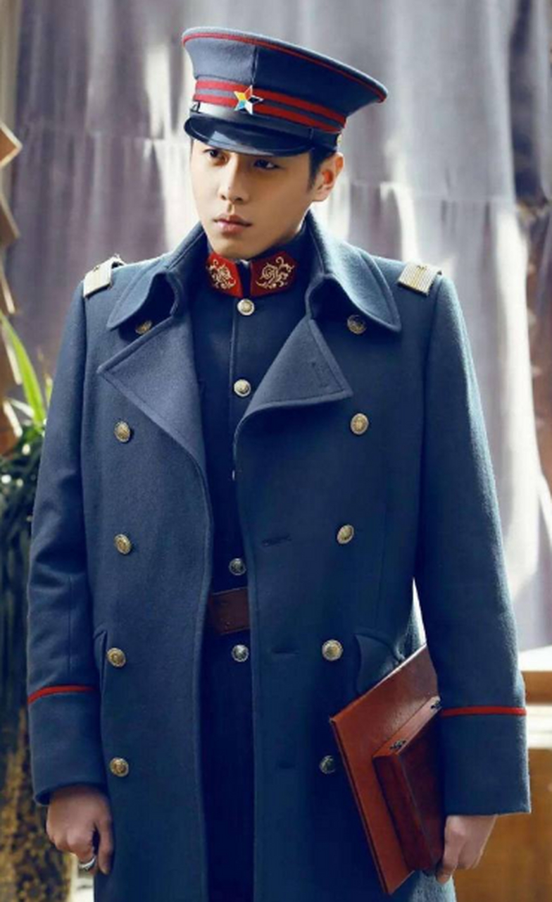 军装男神