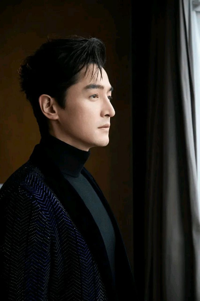 胡歌的电视剧大爆的很多:《仙剑》,《琅琊榜》和《繁花》等等