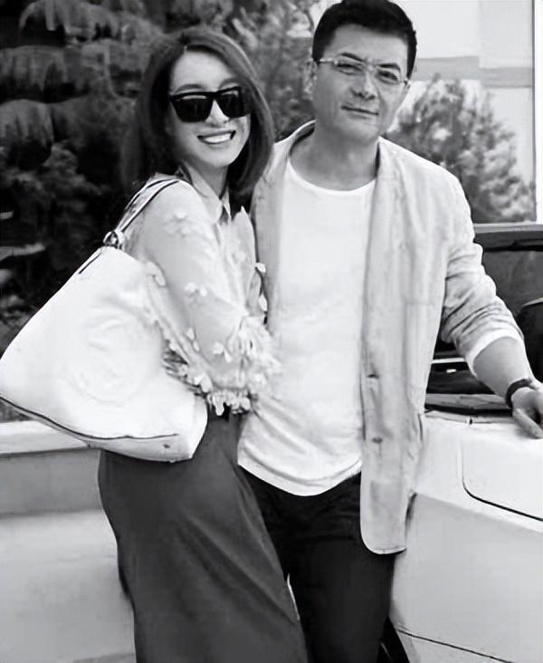 回顾秦海璐:不办婚礼嫁给王新军,10年过去,才明白她嫁的有多值